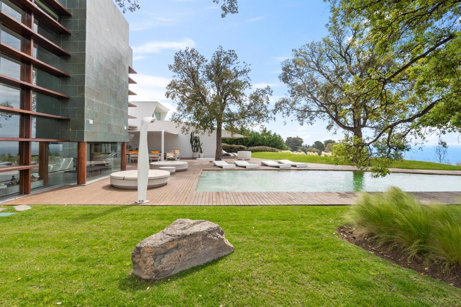 Villa Luxury 5 Bedroom